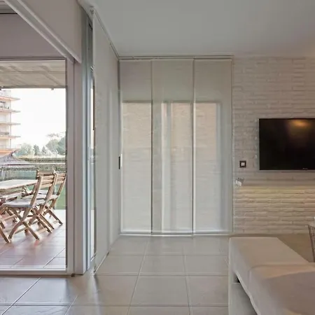 Piso De 2 Habitaciones, 3 Piscinas Y Cerca Del Mar Διαμέρισμα Ρόζες