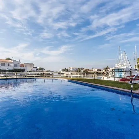 Apartment Piso De 2 Habitaciones, 3 Piscinas Y Cerca Del Mar *