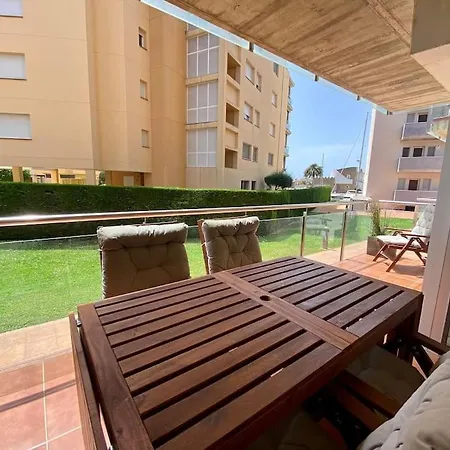 Piso De 2 Habitaciones, 3 Piscinas Y Cerca Del Mar דירה *